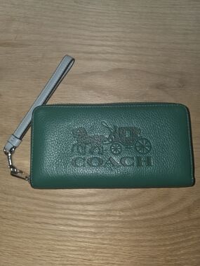 Coach Green Leather Signature Zip Wristlet